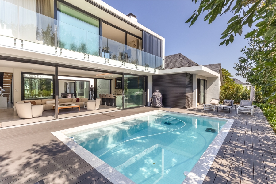 4 Bedroom Property for Sale in Pearl Valley at Val de Vie Western Cape